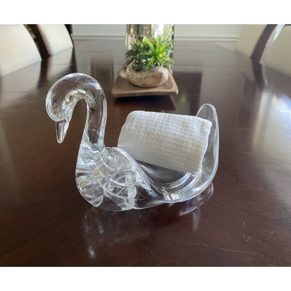 Vintage MCM Lucite Clear Swan Towel Soap or Flower‎ Holder 9" x5.5" x 6.25" Tall - Picture 1 of 11